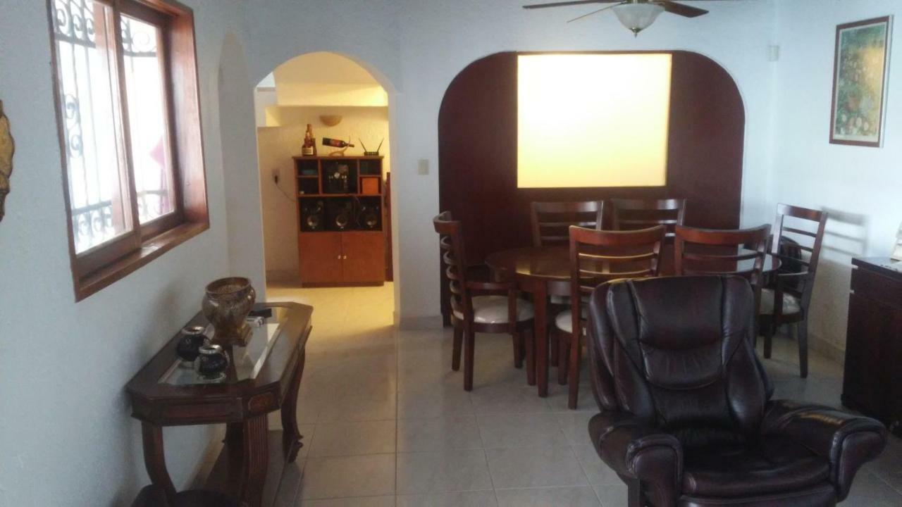 קוארנבאקאבה Casa Privada Para Descanso, Se Renta Para 8 Personas Completa Y Tambien Por Habitacion Con Bano Privado Para 2 O 4 Personas Compartiendo Areas Comunes מראה חיצוני תמונה