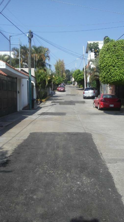 קוארנבאקאבה Casa Privada Para Descanso, Se Renta Para 8 Personas Completa Y Tambien Por Habitacion Con Bano Privado Para 2 O 4 Personas Compartiendo Areas Comunes מראה חיצוני תמונה